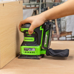 Greenworks 24 Volt accuhandpalmschuurmachine GD24SS14