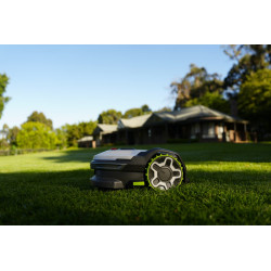 Greenworks AI MowBot8